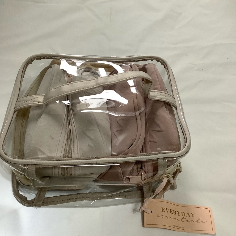 Everyday Essentials Women’s Secret travel toiletries bags Set of 3. new